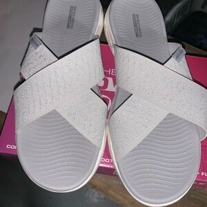 Skechers On The Go Sandals Go Walk Goga MAT SILVER ENCHANTED 11